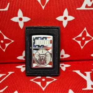 Brand new dead stock Liberty Zippo